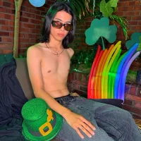 Larry_craft's Avatar Pic