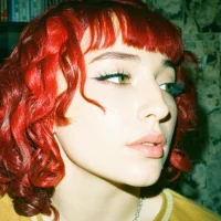 NickiYoung's Avatar Pic