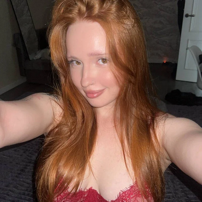 KikiBorn Stripchat profile image
