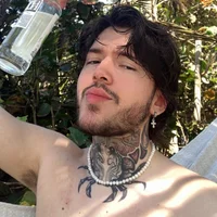 hades_xo's Profile Pic