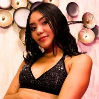 LunaMilann's Profile Pic