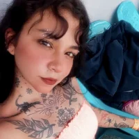 Kitty_petitte's Profile Pic