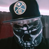 toyservent এর প্রোফাইল ছবি