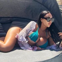 MissDenDen's Profile Pic