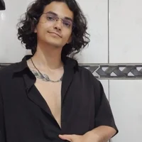 In_Helio's Profile Pic