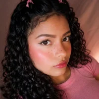 Lulupeach69's Avatar Pic