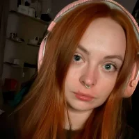 Профилна снимка на Annie__Bloom