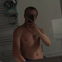 Leosaxwhv