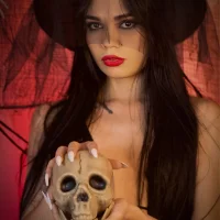 Imagem de avatar de LadyLuminary