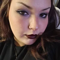 opheliamichee's Offline Chat Room