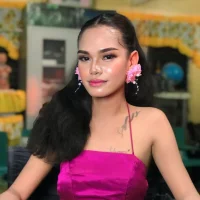 Slika avatara modela PetiteHugecockTs