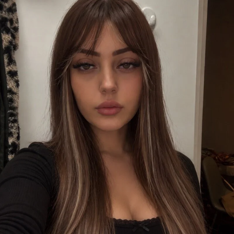 XHallie_22X