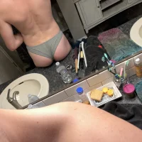 hairyfemboy's Profile Pic
