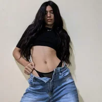Aniarav00's Profile Pic