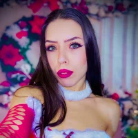 EmaLowe Adlı Modelin Avatarı