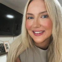 รูปโปรไฟล์ของ Busty-ChristinaXX