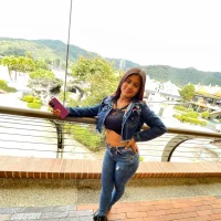-Sweet_Bombom's Profile Pic