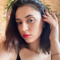 EvaPollo's Profile Pic