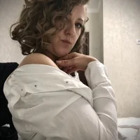 ElsaPele's Profile Pic
