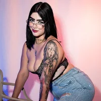 mia_grimes avatar - live cam performer on MySuperHot