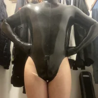 Latexdoll_Anna's Profile Pic