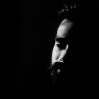 Magnum4k Φωτ, Προφίλ