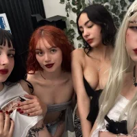 UrNaughty_Girls's Profile Pic