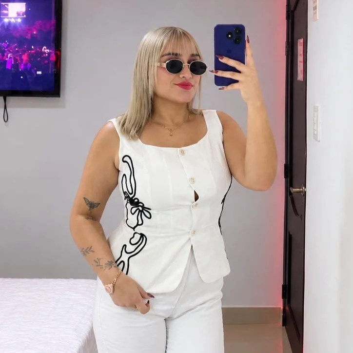 miavegax profile photo