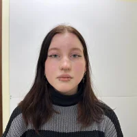 EroneLesan Φωτ, Προφίλ