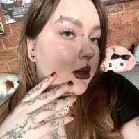 chloe_no_panik's Profile Pic