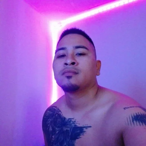 titan_rogha profile photo