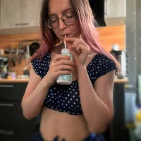 Awatar – coy_girl_