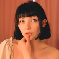 Doll_lira model avatar