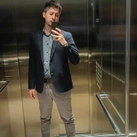 Slika avatara modela Lighto1