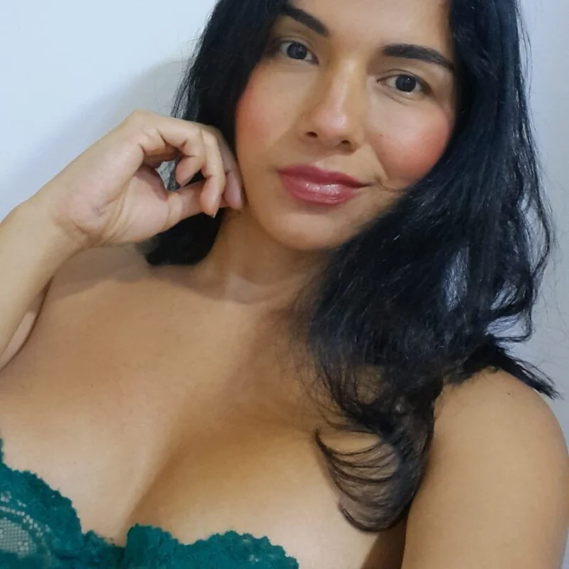 Amelia_Debora_Antonella Stripchat profile image