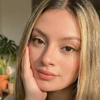 Giigii_Hadiid_'s Avatar Pic