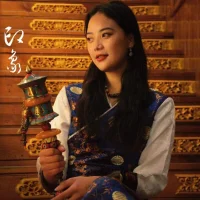 moona147's Profile Pic