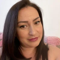 รูปโปรไฟล์ของ AvvaAdams