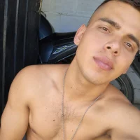 Edwin122002's Profile Pic