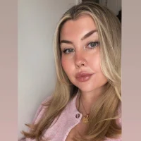 PeachyPollyUK's Profile Pic