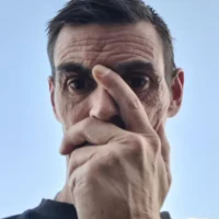 bicurious7969's Avatar Pic