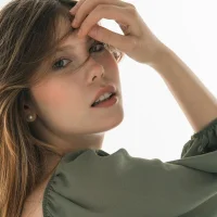 MarnieWootan Φ ωτ, Προφίλ