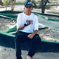 Llachjc's Profile Pic