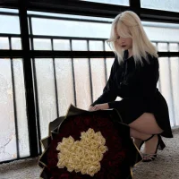 Sabrina_Roose webcam model