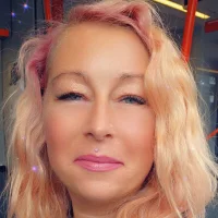 Squirtinggirl4 Φωτ, Προφίλ