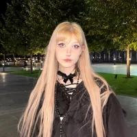 YanekaJules's Profile Pic