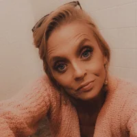 shemakesspace's Profile Pic