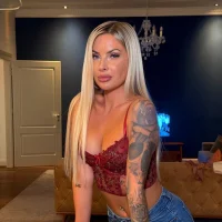 Luna_Veil Adlı Modelin Avatarı