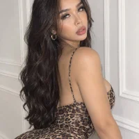 ParisianGirll's Avatar Pic