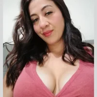 La_quecuu Adlı Modelin Avatarı